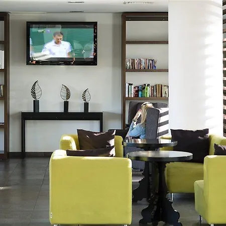 Aparthotel Pelican 4*