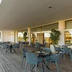 Pelican 4*