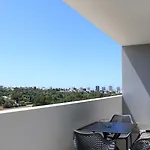 Pelican 4*