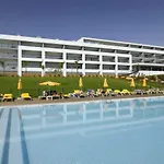 Pelican 4*