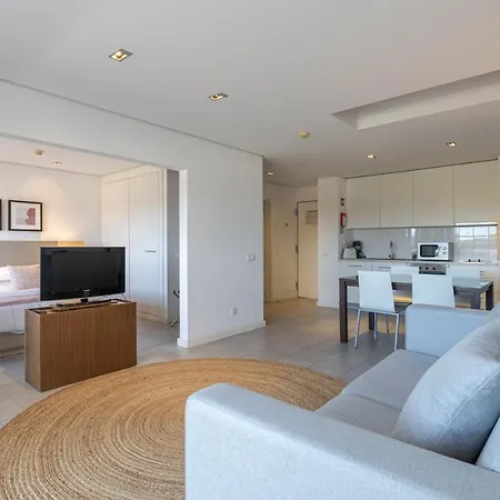 アパートホテル Pelican