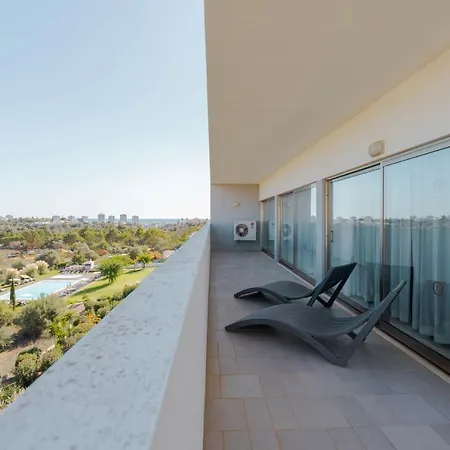 Aparthotel Pelican 4*