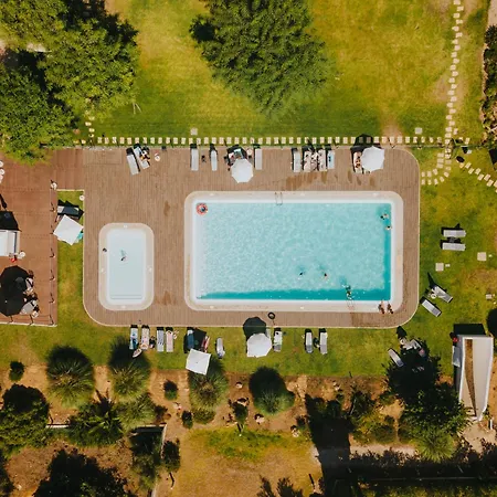 Pelican Appart hôtel 4*