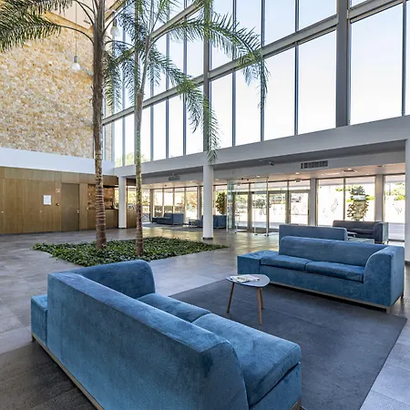 Pelican 4* ألفور