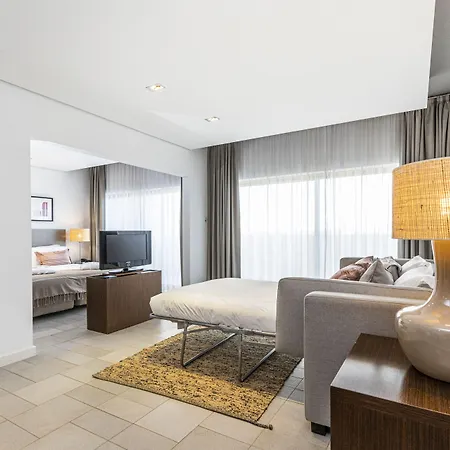 Pelican 4*