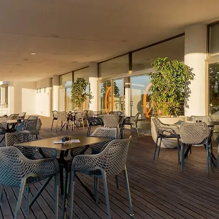 Apartahotel Pelican 4*