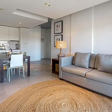 Aparthotel Pelican 4*