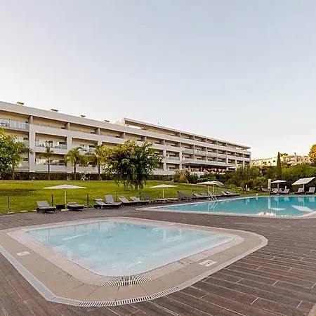 Aparthotel Pelican 4*