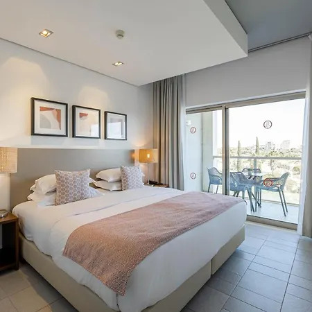 Pelican Aparthotel