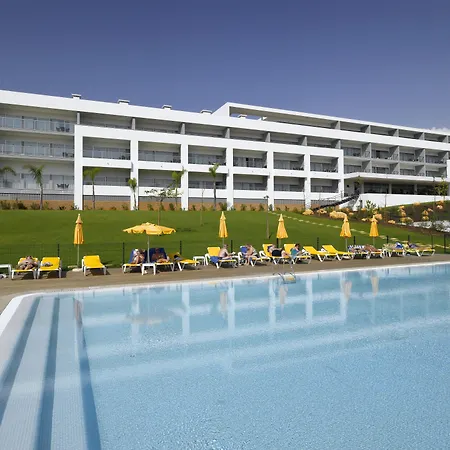 Pelican Aparthotel